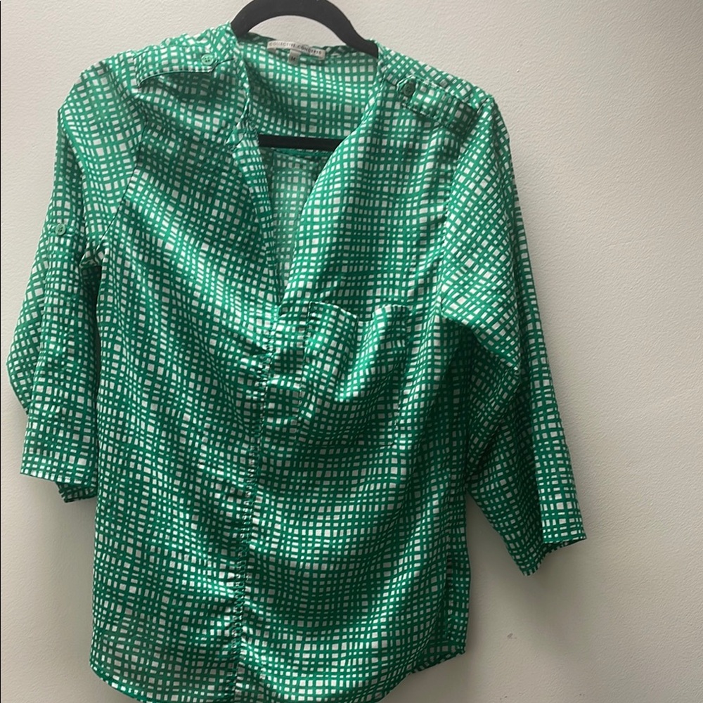 Chic Green and White Blouse with Elegant Design